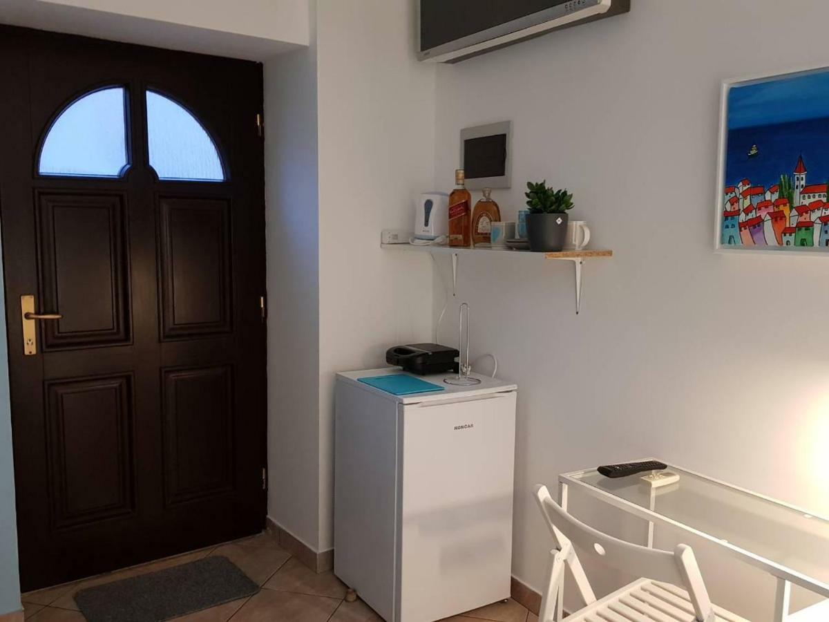 L&M Room Πούλα Εξωτερικό φωτογραφία