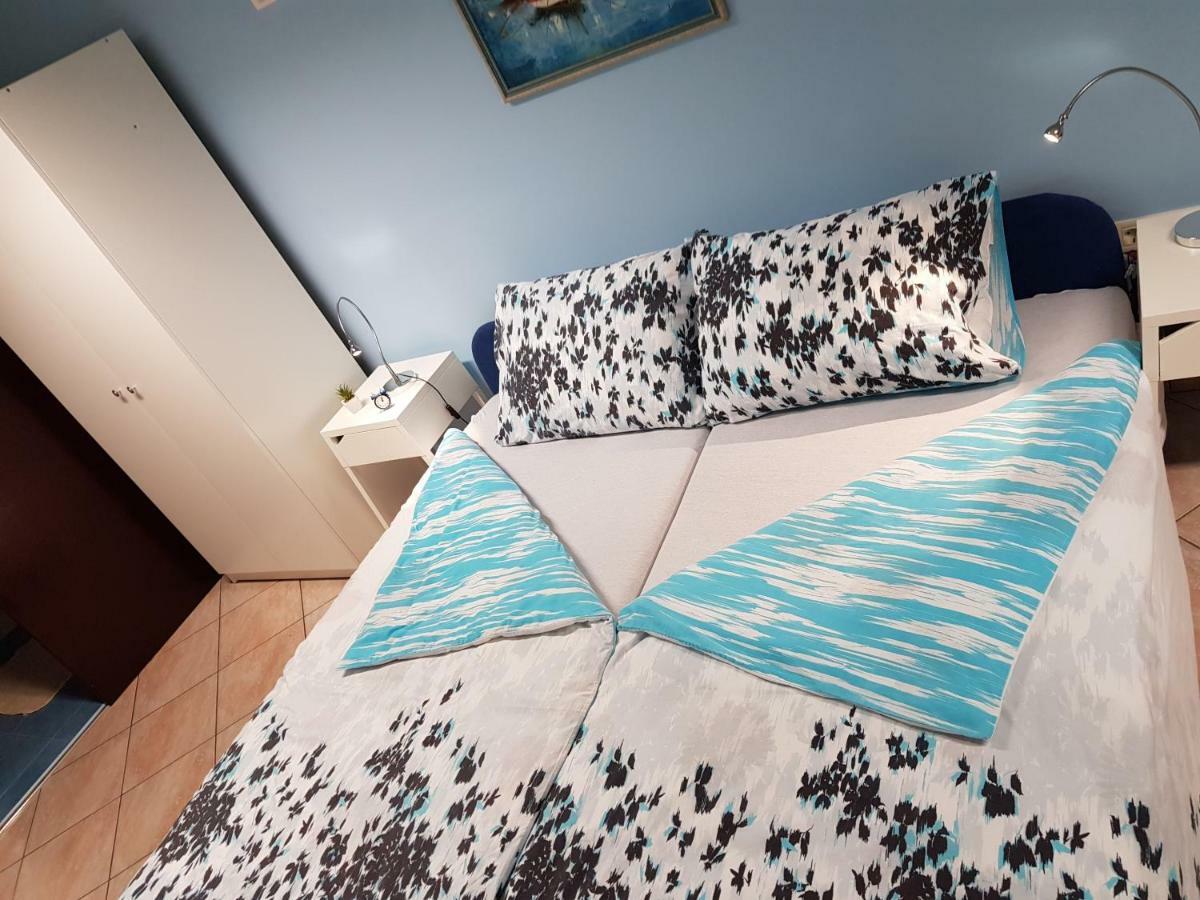 L&M Room Πούλα Εξωτερικό φωτογραφία